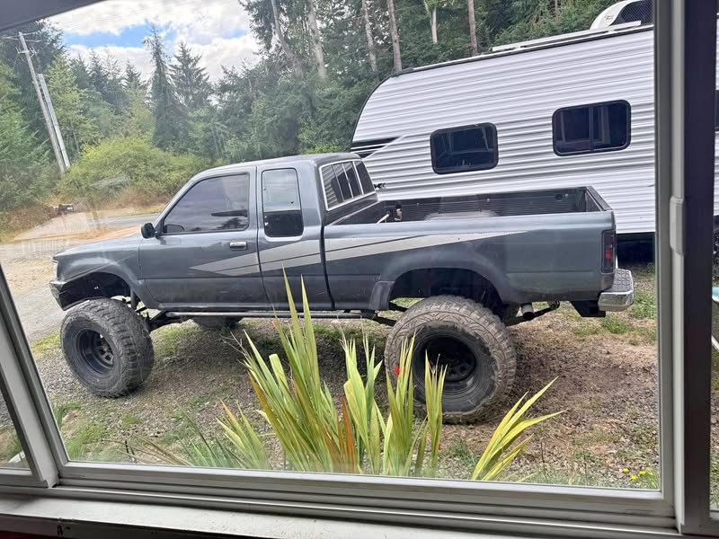 1990 Toyota Xtra Cab - SR5 Pickup