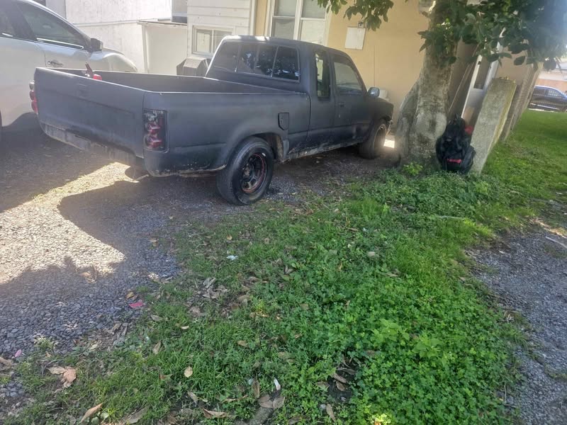 1989 Toyota Xtra Cab - SR5 Pickup