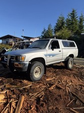 1992 Toyota Pickup 1/2 TON SHORT WHEELBASE DLX
