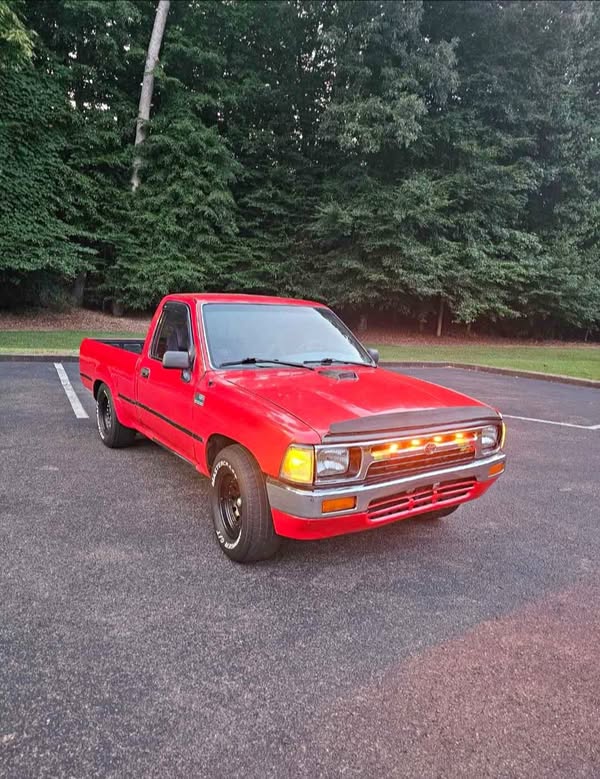 1993 Toyota pickup - 22R E