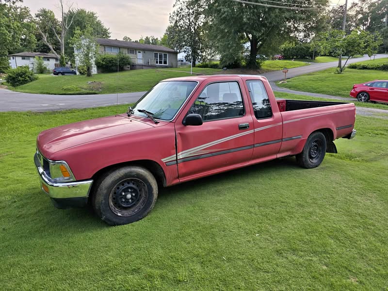 1992 Toyota Xtra Cab - DX Pickup