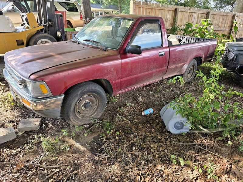 1989 Toyota pickup long bed