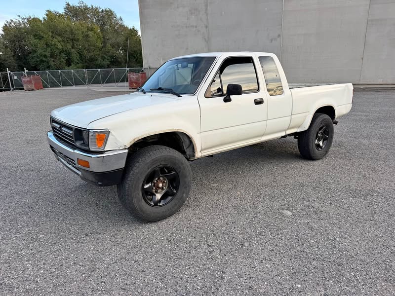 1994 Toyota Xtra Cab - SR5 Pickup