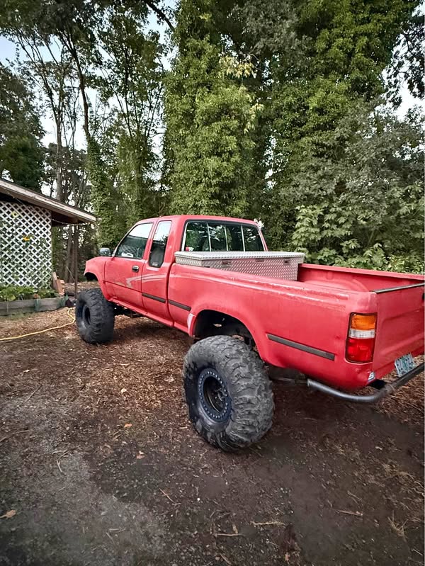 1993 Toyota pickup - Sr5