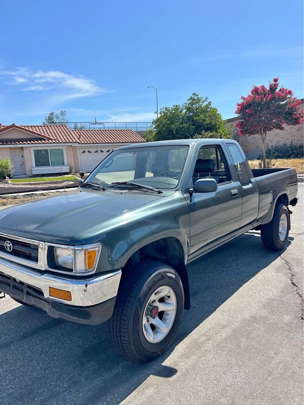 1992 Toyota Xtra Cab - SR5 Pickup