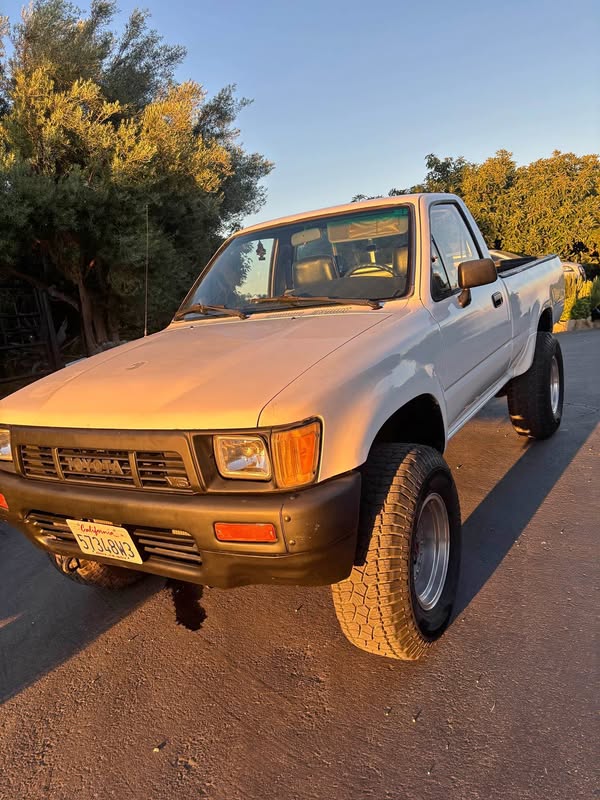1990 Toyota Pickup  - N\/A