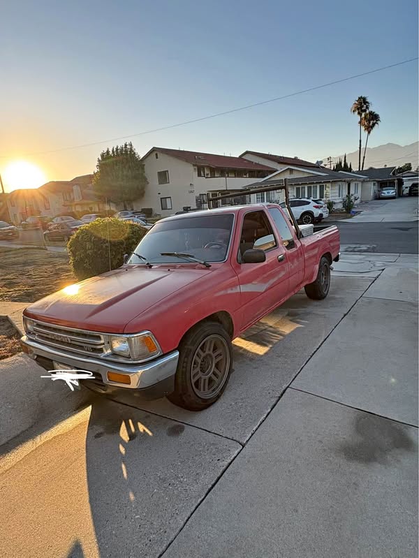1990 Toyota pickup