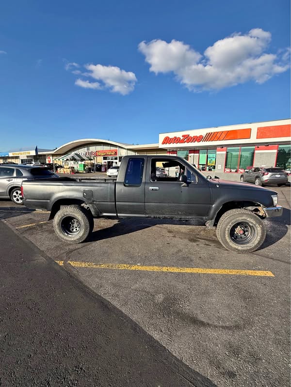 1992 Toyota Xtra Cab - SR5 Pickup