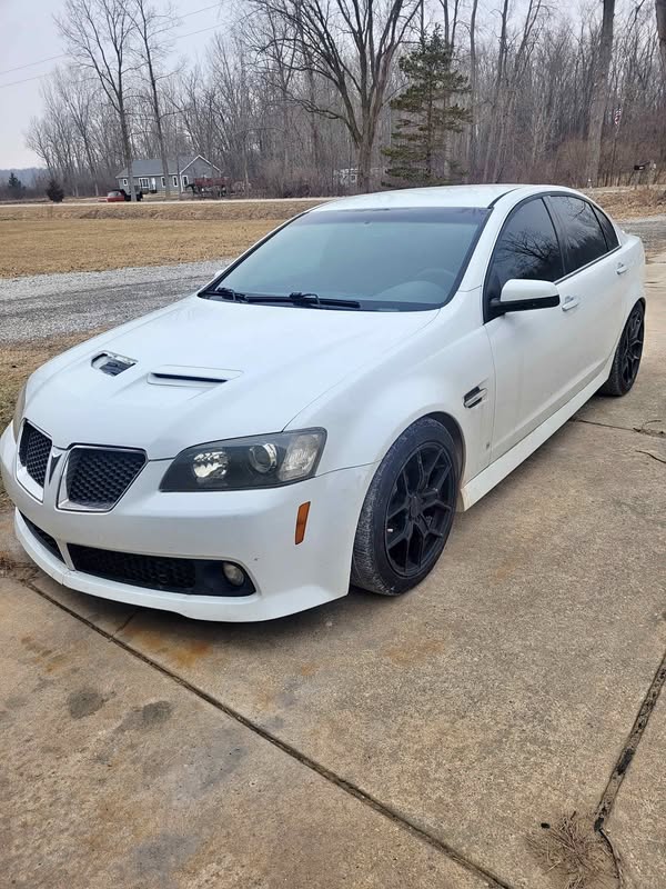 2009 Pontiac G8 - GT Sedan 4D
