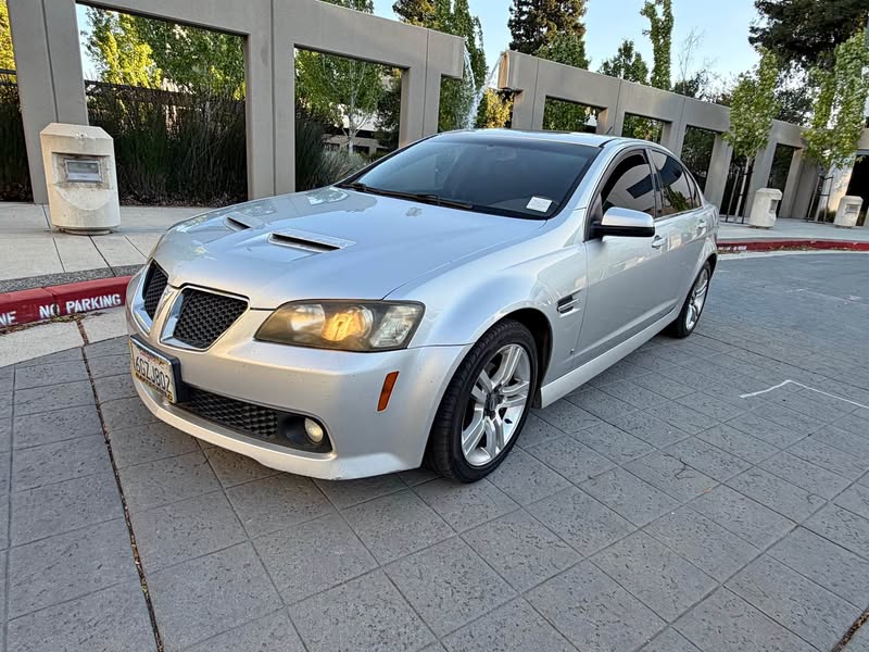 2009 Pontiac G8 - Sedan 4D