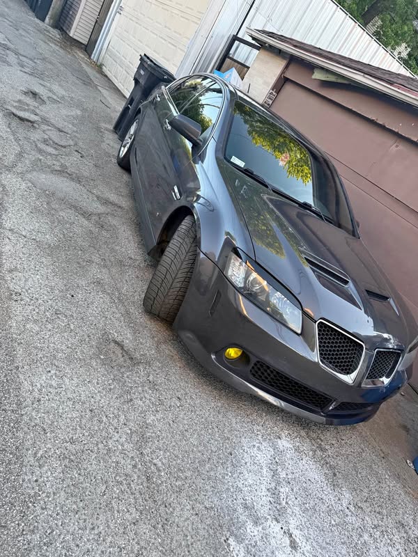 2009 Pontiac G8 - GT Sedan 4D