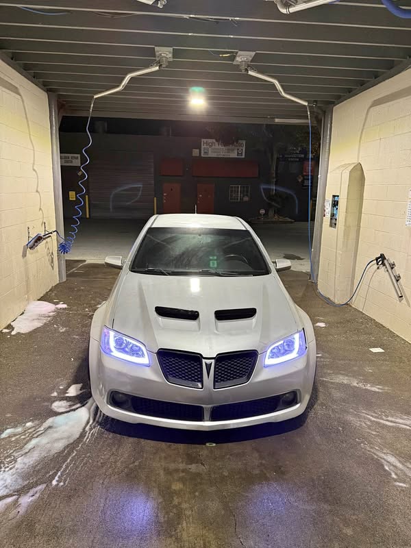 2009 Pontiac G8 - GT Sedan 4D