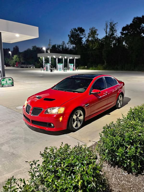 2009 Pontiac G8 - GT Sedan 4D