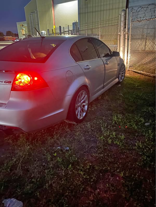 2009 Pontiac G8 - GT Sedan 4D