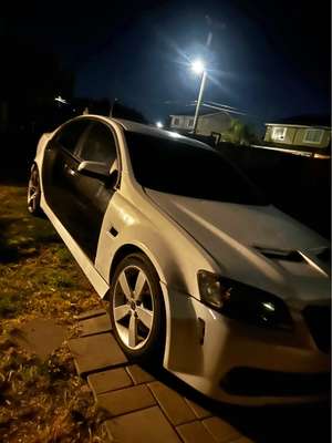 2009 Pontiac G8 - GT Sedan 4D