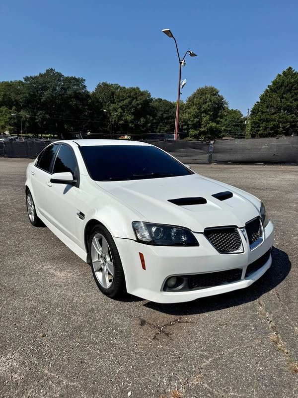 2009 Pontiac G8 - GT Sedan 4D