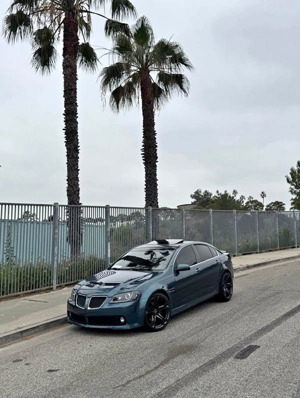 2009 Pontiac G8 - GT Sedan 4D
