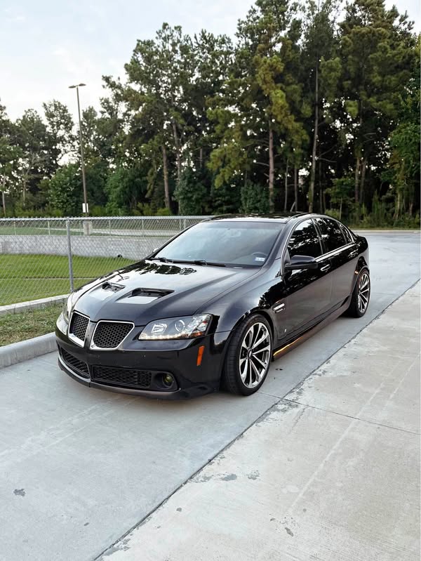 2009 Pontiac G8 - GT Sedan 4D