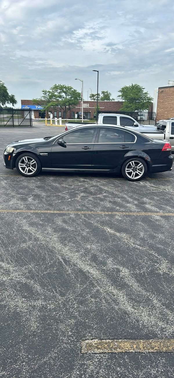 2008 Pontiac G8 - Sedan 4D