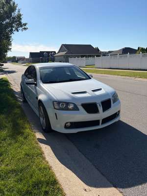 2009 Pontiac G8 - GT Sedan 4D