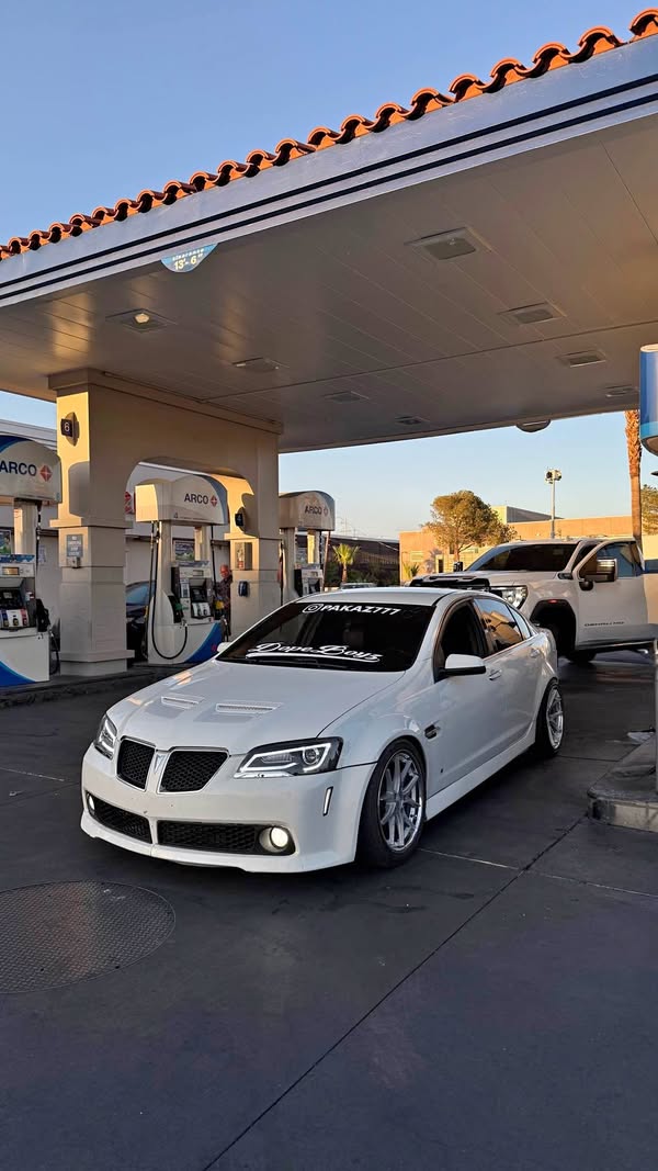 2009 Pontiac G8 - GT Sedan 4D