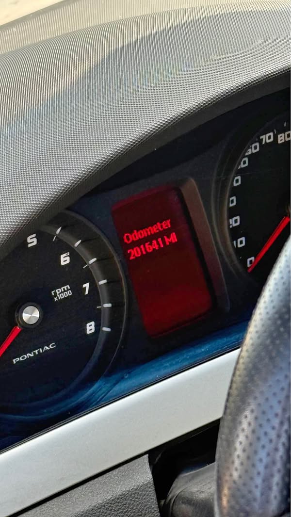 2009 Pontiac G8 - GT Sedan 4D