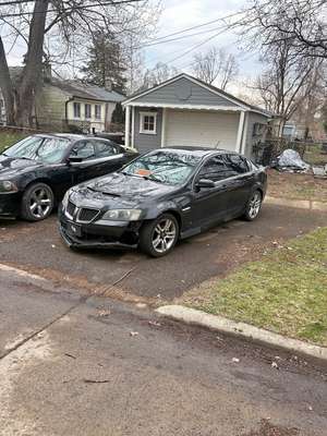 2009 Pontiac G8 - Sedan 4D
