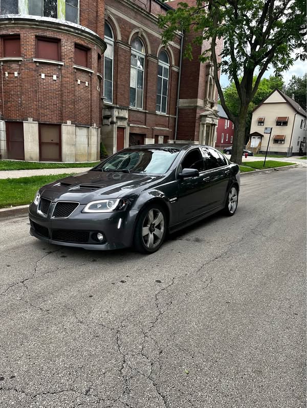 2009 Pontiac G8 - GT Sedan 4D