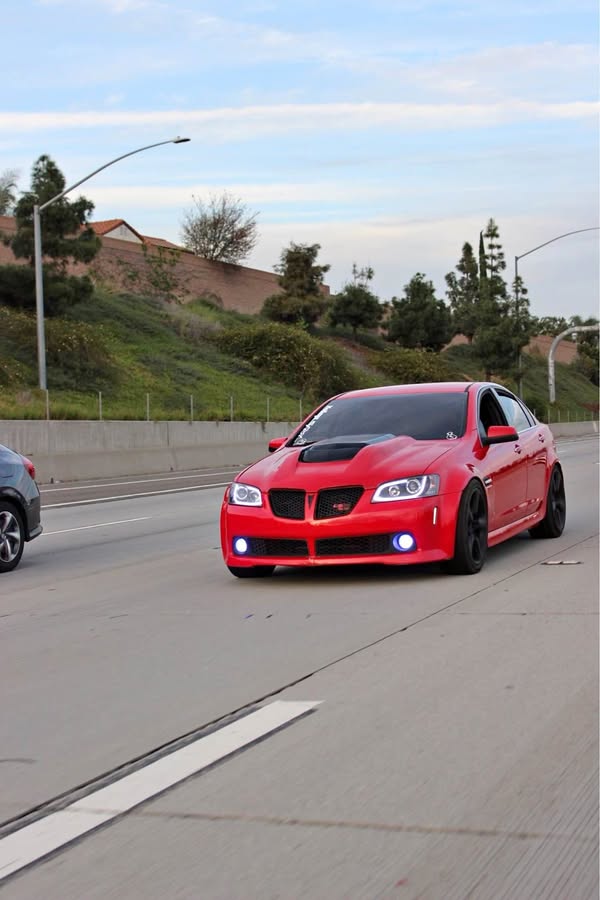 2009 Pontiac G8 - GT Sedan 4D