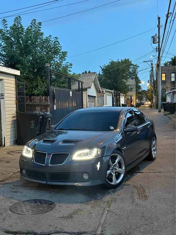 2009 Pontiac G8 - GT Sedan 4D