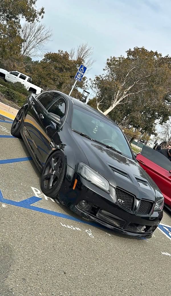 2009 Pontiac G8 - GT Sedan 4D