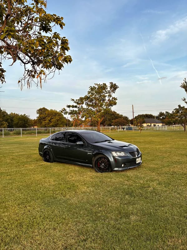2009 Pontiac G8 - GT Sedan 4D