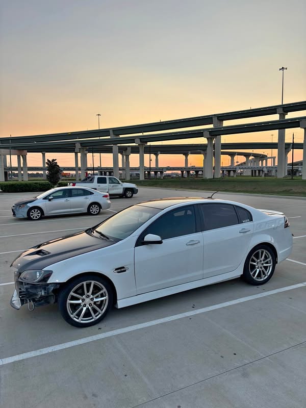 2009 Pontiac G8 - GT Sedan 4D