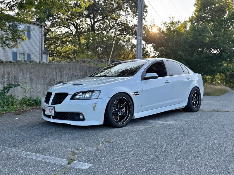 2009 Pontiac G8 - GT Sedan 4D