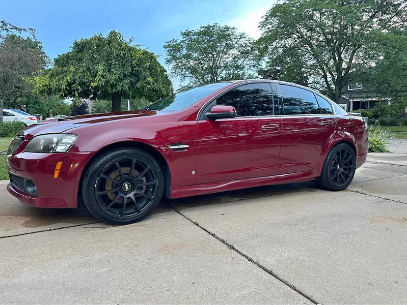 2009 Pontiac G8 - GT Sedan 4D