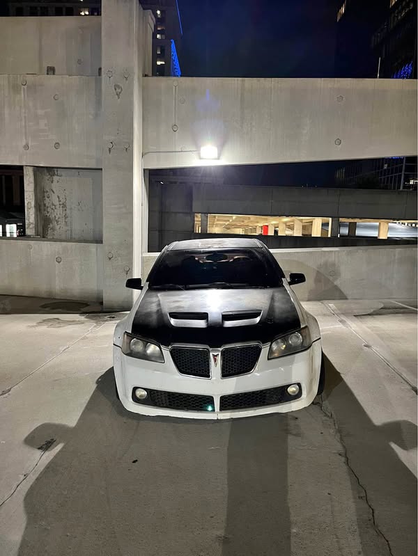 2009 Pontiac G8 - GT Sedan 4D