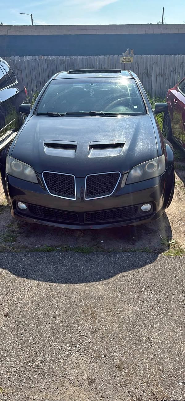 2008 Pontiac G8 - Sedan 4D