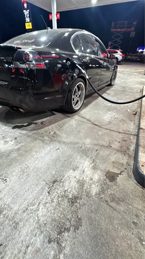 2009 Pontiac G8 - GT Sedan 4D