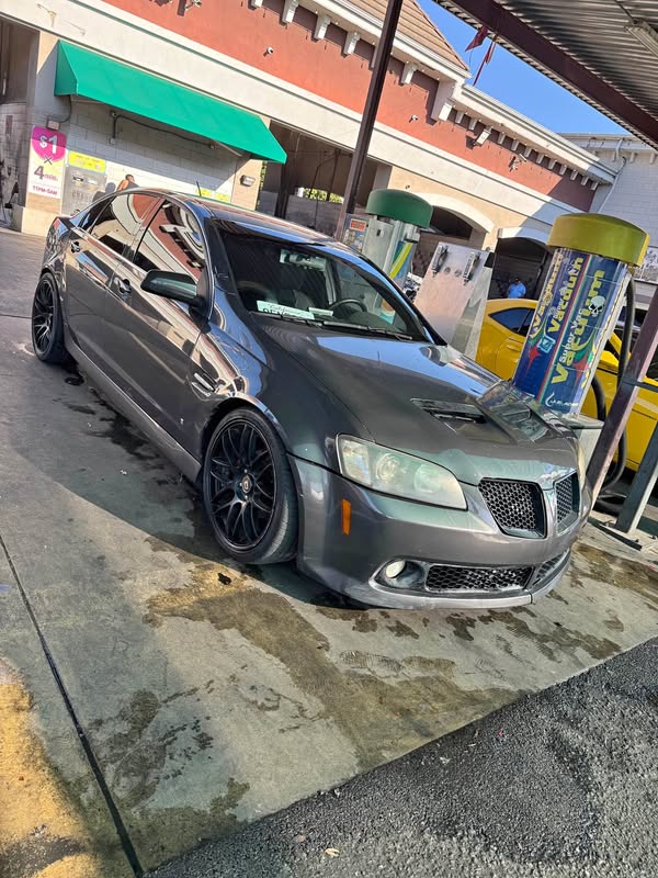 2009 Pontiac G8 - GT Sedan 4D