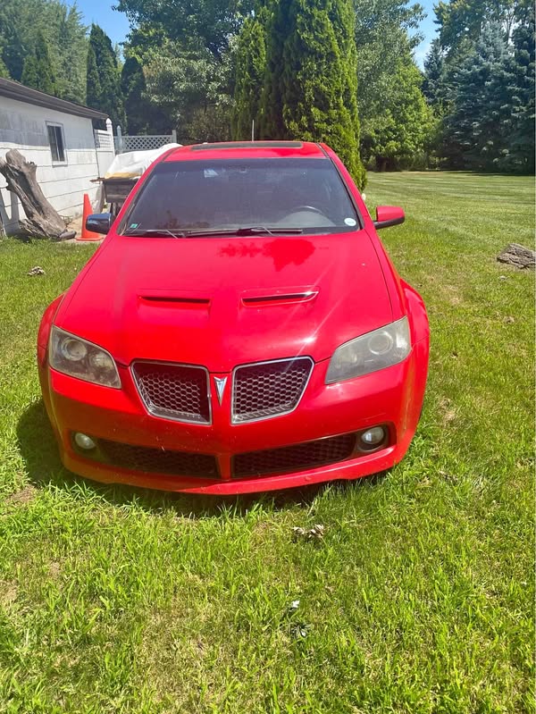 2009 Pontiac G8 - Sedan 4D