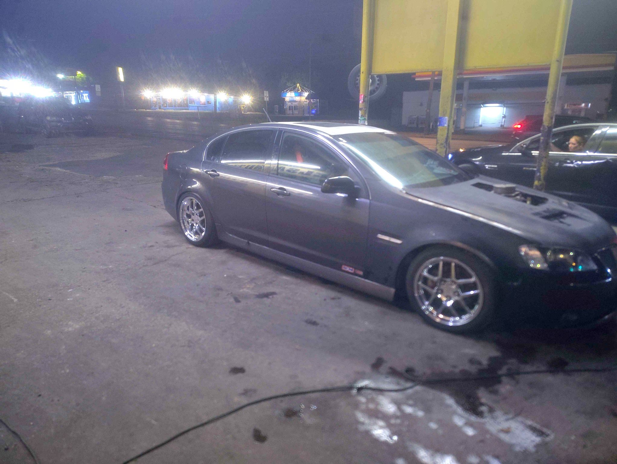 2009 Pontiac G8 - Sedan 4D