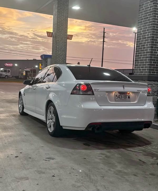 2008 Pontiac G8 - GT Sedan 4D