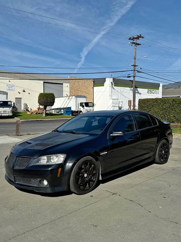 2009 Pontiac G8 - GT Sedan 4D