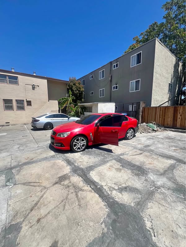 2009 Pontiac G8 - GT Sedan 4D
