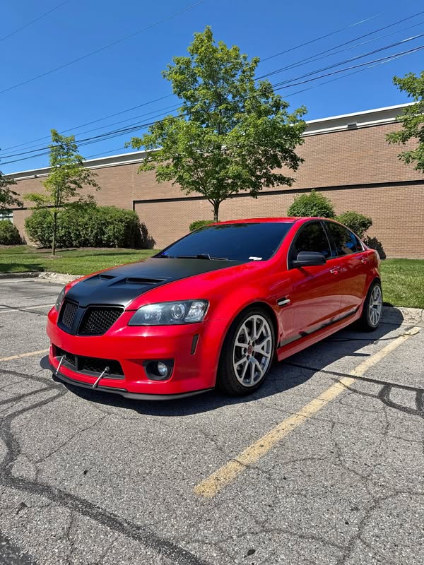 2009 Pontiac G8 - GT Sedan 4D
