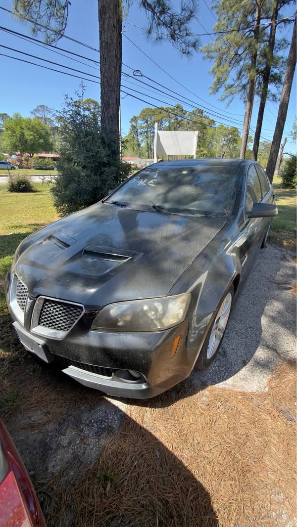 2008 Pontiac G8 - Sedan 4D