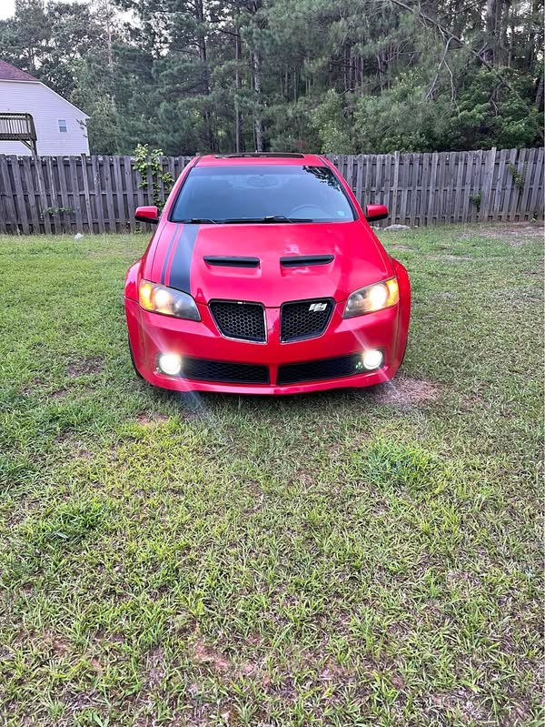 2009 Pontiac G8 - Sedan 4D