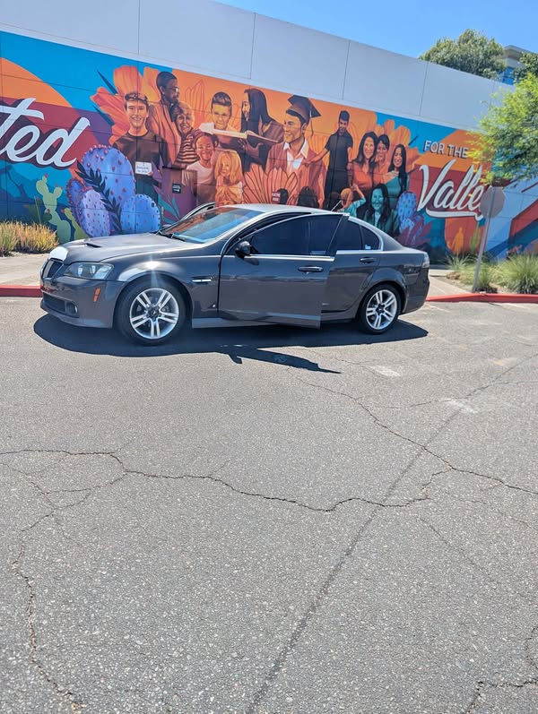 2009 Pontiac G8 - Sedan 4D