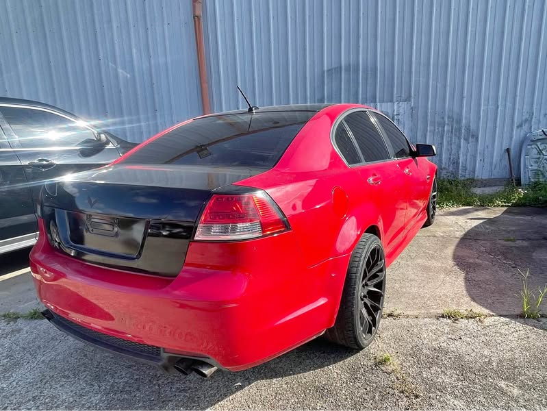 2009 Pontiac G8 - GT Sedan 4D