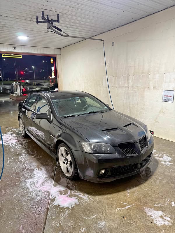 2009 Pontiac G8 - GT Sedan 4D